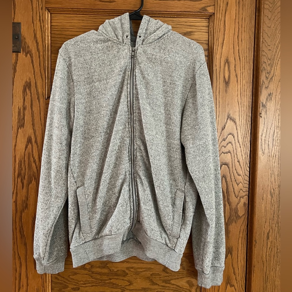 Men’s grey zip up hoodie